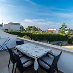 Milena-airconditioning & Private Parking